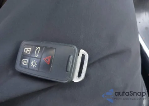 2016 Volvo Xc60 T5 Drive-E from USA, damaged, VIN YV440MDJ8G2872840